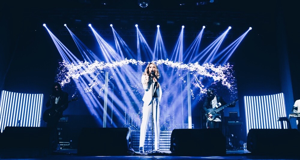 Откровения на сцене: во время всеукраинского тура LOBODA покажет кадры из семейного архива